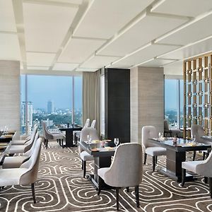 Sheraton Club Twin Room Ocean View Club Lounge Access spa per room F&B per room Early check Late Checkout subject to availability
